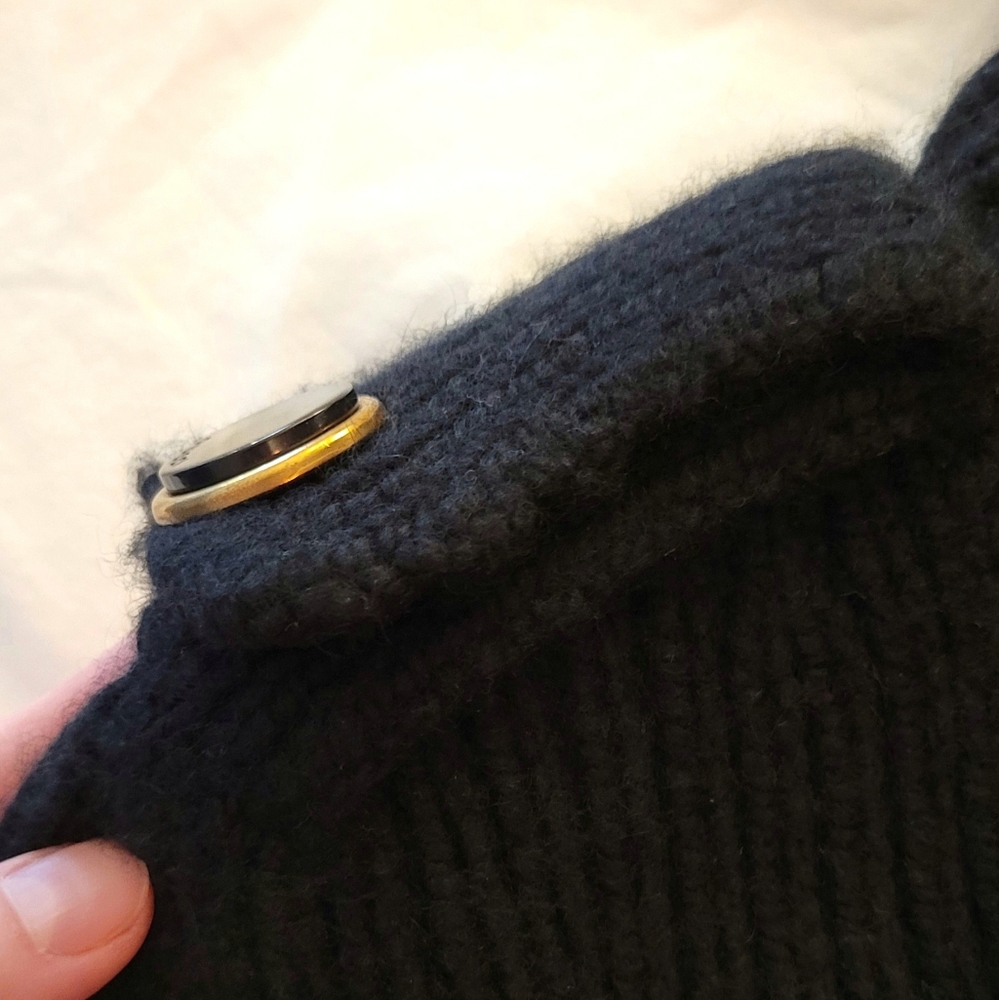 NWT Gucci Vintage Black Knit Cashmere Sweater Golden Zip Up Button Details XS - Picture 4 of 7